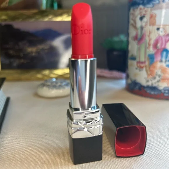 NWOT Dior Rouge Lipstick - Bold Red never used. - Picture 6 of 13
